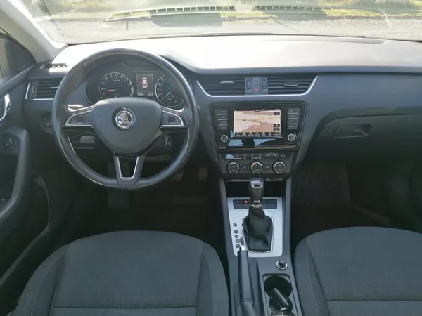 Škoda Octavia 2.0 TDi DSG Style,Navi,ACC - foto 8