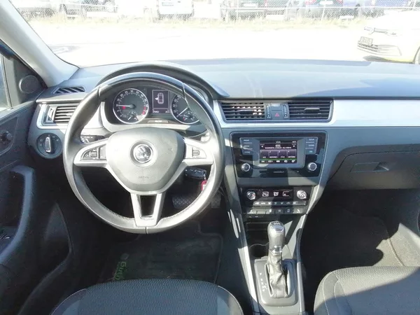 Škoda Rapid 1.4 TDi DSG výhřevy, Tempomat - foto 6