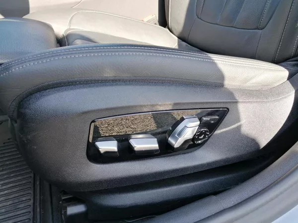 BMW Řada 5 530D xDrive M-Sport,Laser - foto 39