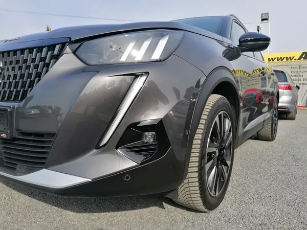 Peugeot 2008 1.2 PureTech GT-Line AT/8 LED - foto 30