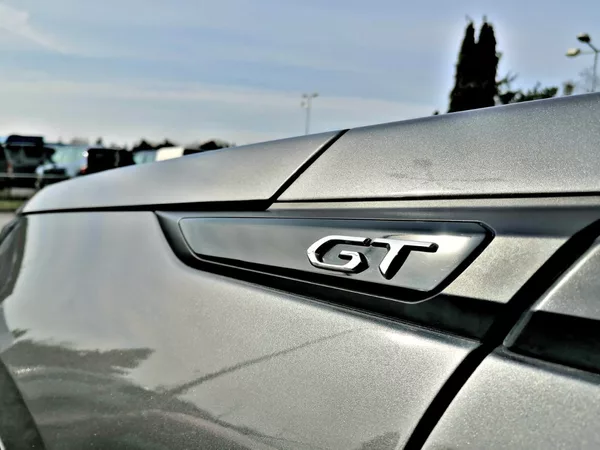 Peugeot 2008 1.2 PureTech GT-Line AT/8 LED - foto 31
