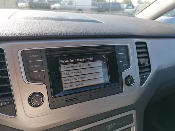 Volkswagen Golf Sportsvan 1.6 TDi 81kW Digi.Klima,Výhřev - foto 13