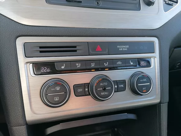 Volkswagen Golf Sportsvan 1.6 TDi 81kW Digi.Klima,Výhřev - foto 9