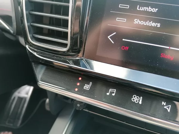 Citroën C5 Aircross 1.5 BlueHDi A/T Full LED,Masáž - foto 23