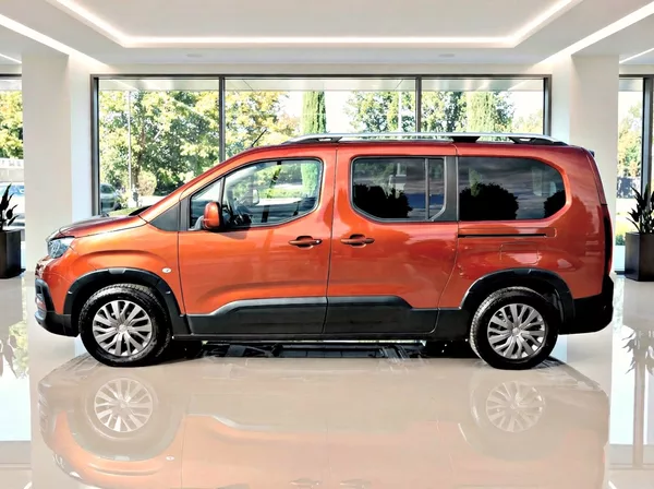 Peugeot Rifter MAXI 1.2 PureTech Allure EAT8
