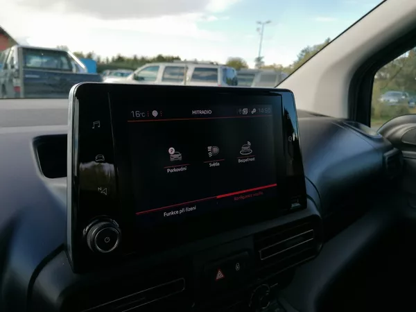 Peugeot Rifter MAXI 1.2 PureTech Allure EAT8 - foto 14