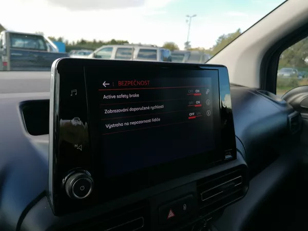 Peugeot Rifter MAXI 1.2 PureTech Allure EAT8 - foto 15