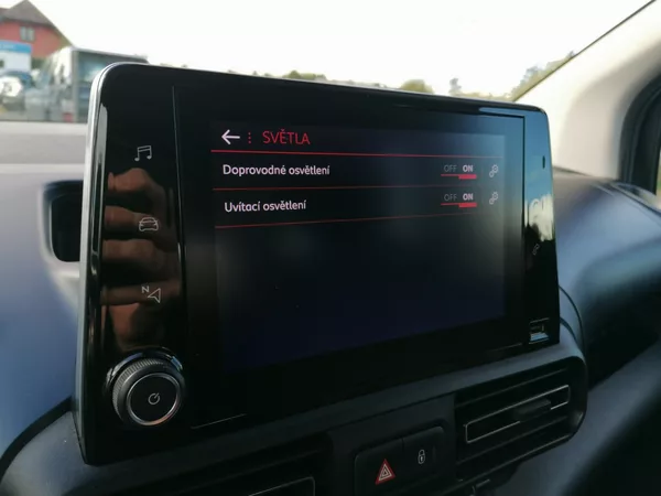 Peugeot Rifter MAXI 1.2 PureTech Allure EAT8 - foto 16