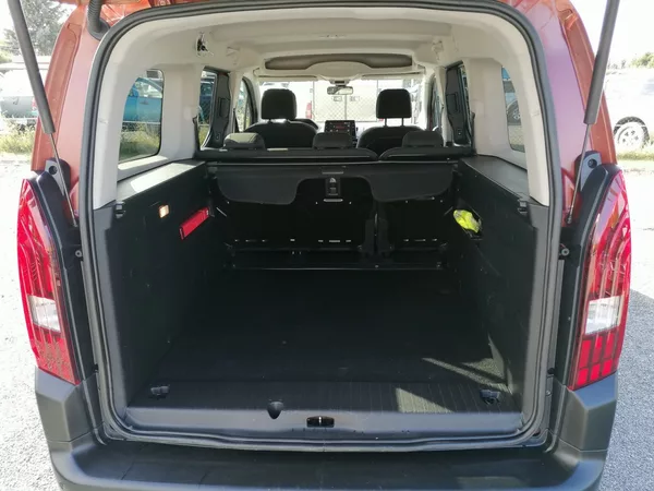 Peugeot Rifter MAXI 1.2 PureTech Allure EAT8 - foto 24