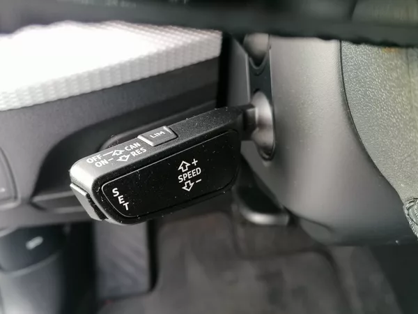 Audi Q2 1.5 35 TFSi S-Tronic S-Line - foto 19