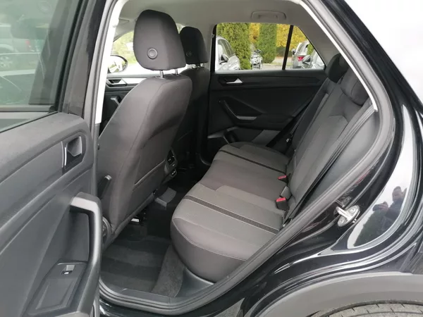 Volkswagen T-Roc 1.5 TSi 110kW DSG ACC - foto 10