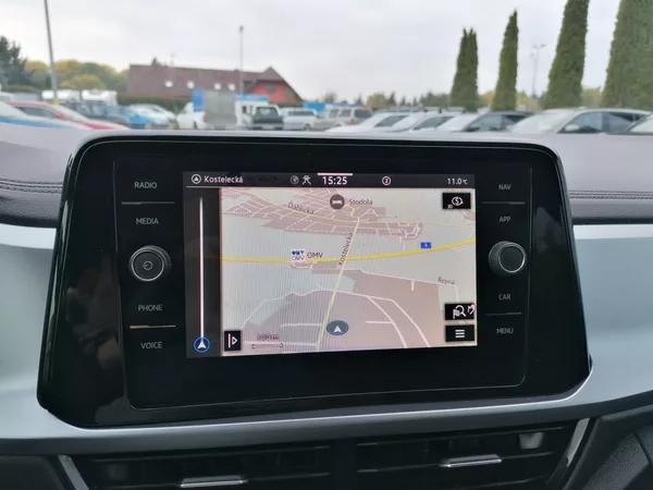 Volkswagen T-Roc 1.5 TSi 110kW DSG ACC - foto 13