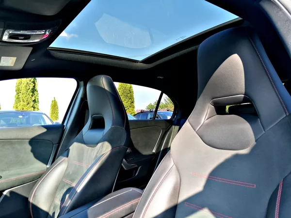 Mercedes-Benz Třídy A 2.0 200D AMG Line 110kW 9G - foto 10