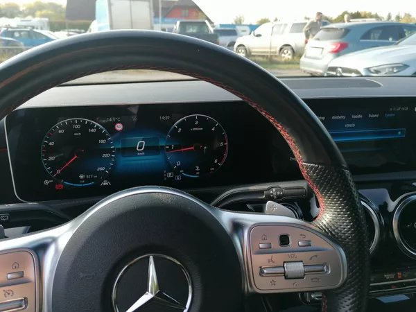 Mercedes-Benz Třídy A 2.0 200D AMG Line 110kW 9G - foto 24