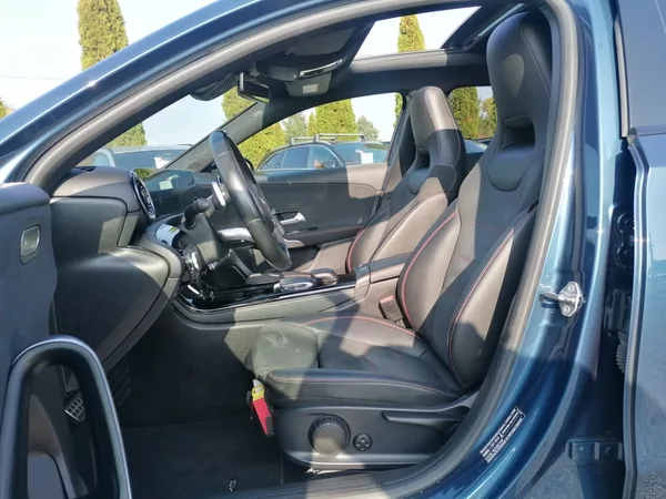 Mercedes-Benz Třídy A 2.0 200D AMG Line 110kW 9G - foto 9