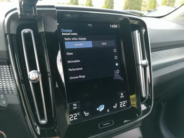 Volvo XC40 1.5 T3 R-DESIGN Aut. - foto 16