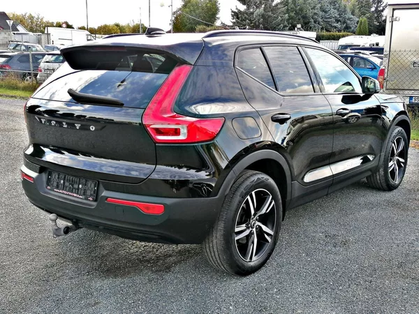 Volvo XC40 1.5 T3 R-DESIGN Aut. - foto 4