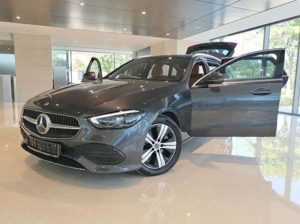 Mercedes-Benz Třídy C 200d 9G Luxury Line,Kůže