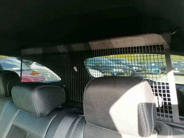 Mercedes-Benz Třídy E 200D AMG - foto 30