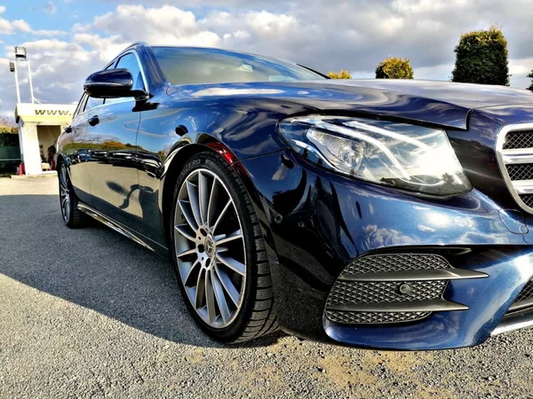 Mercedes-Benz Třídy E 200D AMG - foto 33