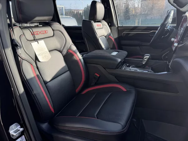 Dodge RAM 2,9 1500 CrewCab 3,0 RHO - foto 13
