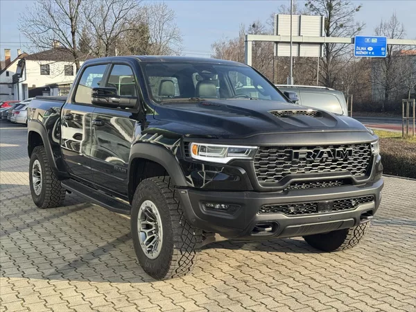 Dodge RAM 2,9 1500 CrewCab 3,0 RHO - foto 2