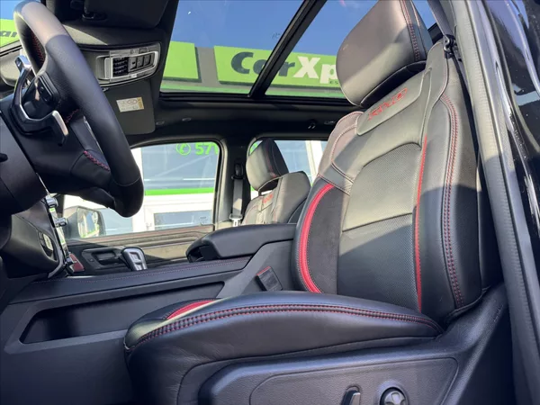 Dodge RAM 2,9 1500 CrewCab 3,0 RHO - foto 24