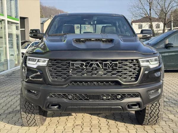 Dodge RAM 2,9 1500 CrewCab 3,0 RHO - foto 4