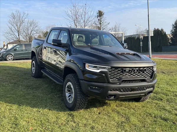 Dodge RAM 2,9 1500 CrewCab 3,0 RHO - foto 9