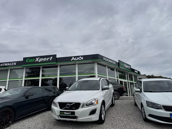 Volvo XC60 2,4 D3 R-DESIGN AWD AT