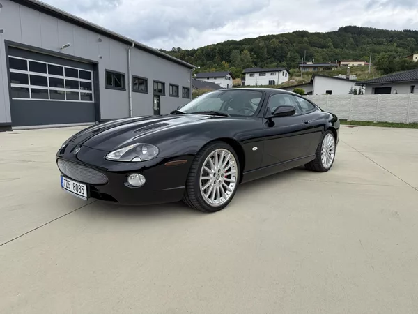 Jaguar XKR COUPE