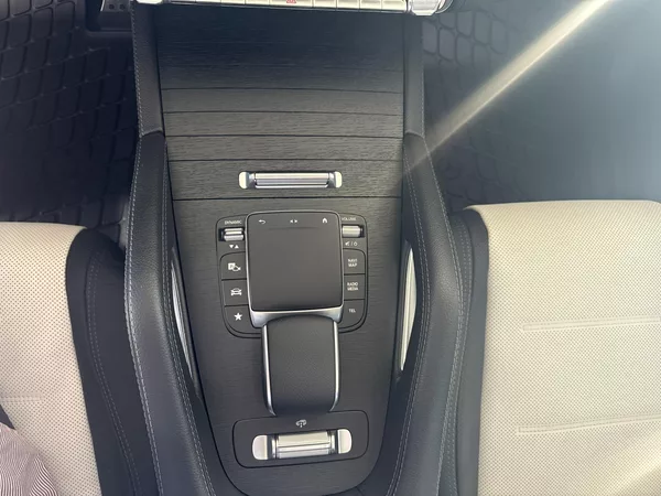 Mercedes-Benz GLE - foto 16