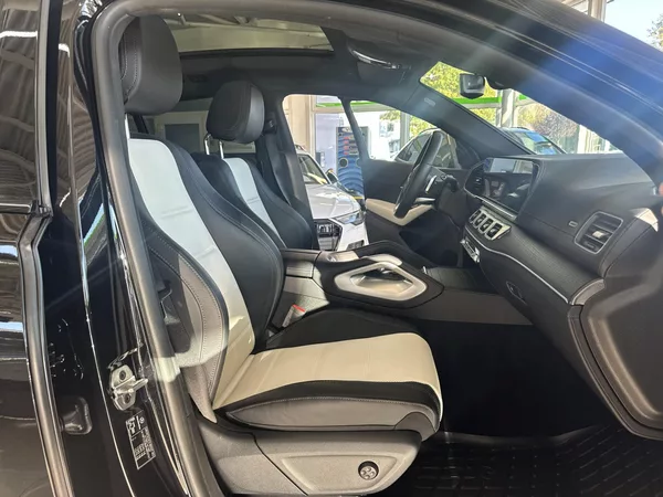 Mercedes-Benz GLE - foto 32
