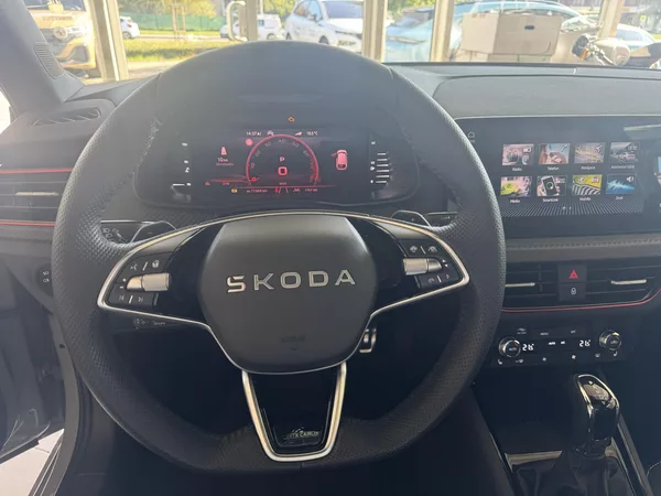 Škoda Scala Monte Carlo 1,5TSI DSG - foto 11