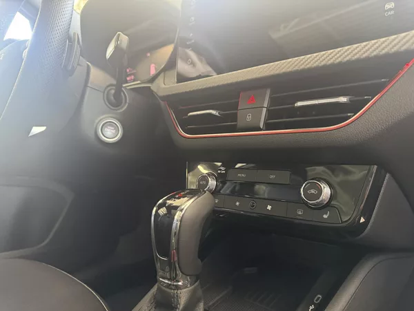 Škoda Scala Monte Carlo 1,5TSI DSG - foto 17