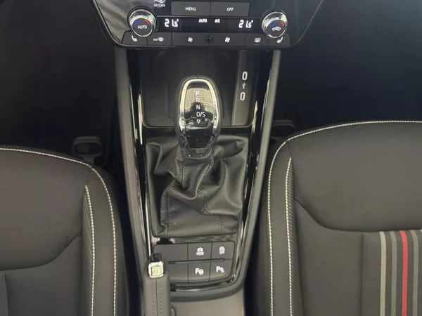 Škoda Scala Monte Carlo 1,5TSI DSG - foto 18