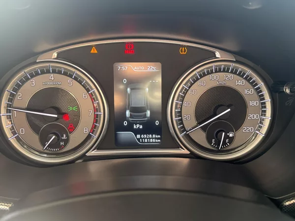 Suzuki Vitara - foto 13