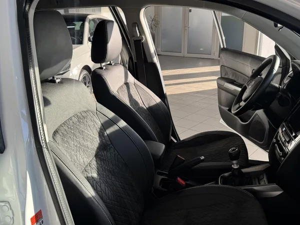 Suzuki Vitara - foto 14