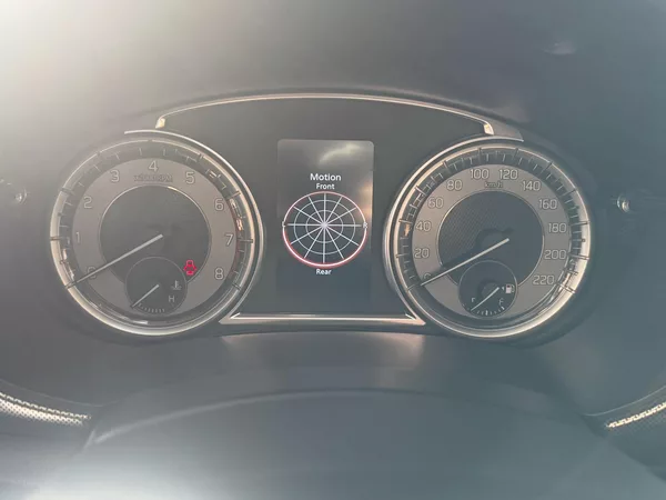 Suzuki Vitara - foto 16