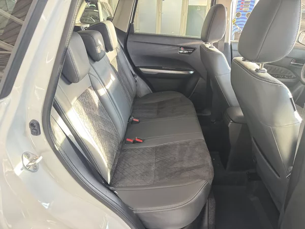 Suzuki Vitara - foto 19