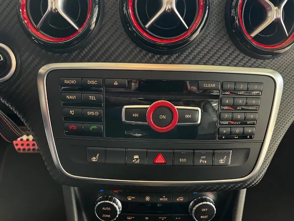 Mercedes-Benz Třídy A 45 AMG 4Matic - foto 14