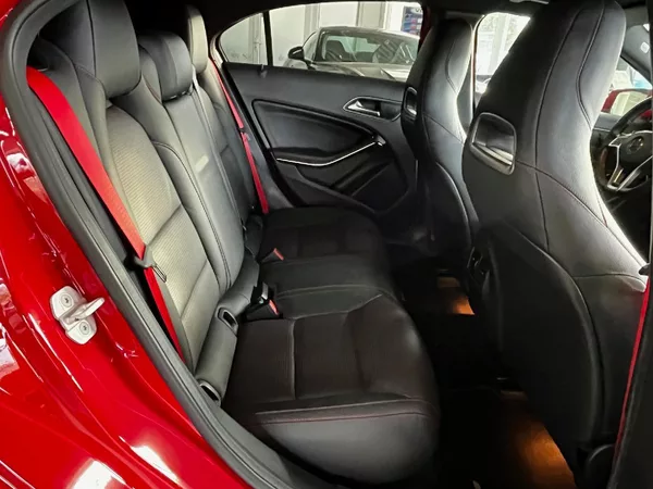 Mercedes-Benz Třídy A 45 AMG 4Matic - foto 16