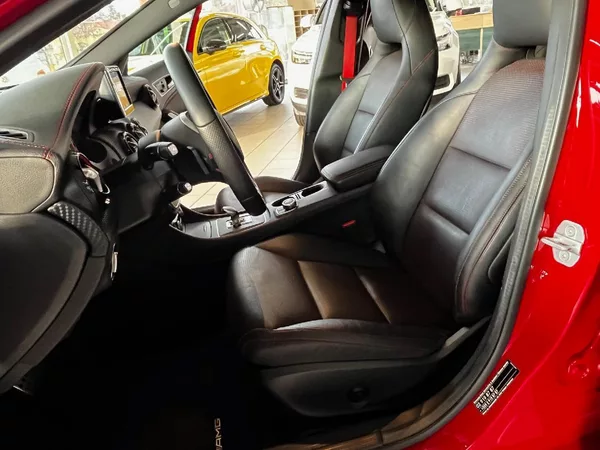 Mercedes-Benz Třídy A 45 AMG 4Matic - foto 17