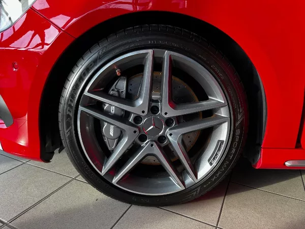 Mercedes-Benz Třídy A 45 AMG 4Matic - foto 20