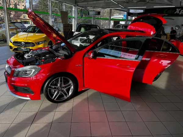 Mercedes-Benz Třídy A 45 AMG 4Matic - foto 28