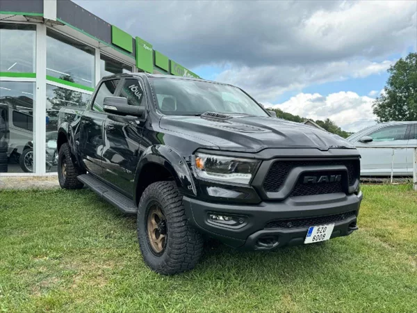 Dodge RAM 3,0 REBEL - foto 4