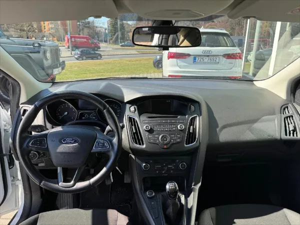 Ford Focus 1,0 Trend EcoBoost Trend - foto 6