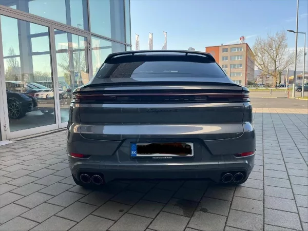 Porsche Cayenne 4,0 V8 S Coupe - foto 16