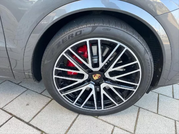 Porsche Cayenne 4,0 V8 S Coupe - foto 6
