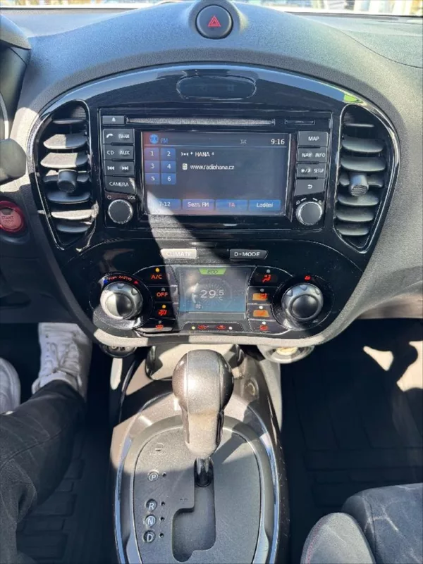 Nissan Juke 1,6 I DIG-T CVT-M7 147kW Nismo - foto 8